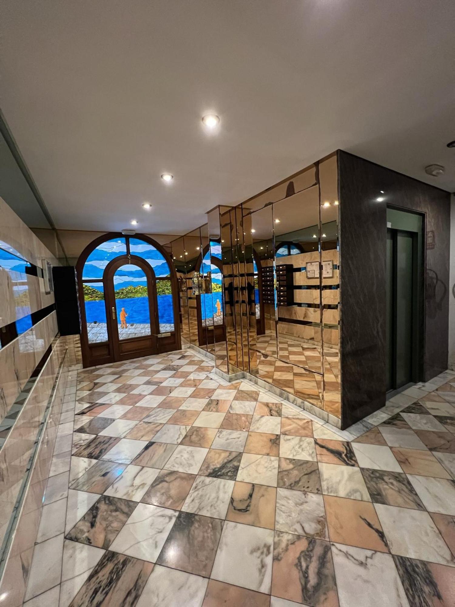 Penthouse Views Estuary And Mountains In Appartement Unquera